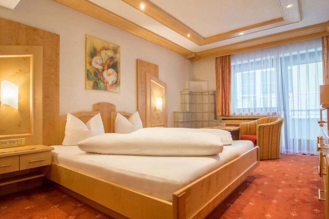 Alphotel Garni Salner Ischgl Esterno foto