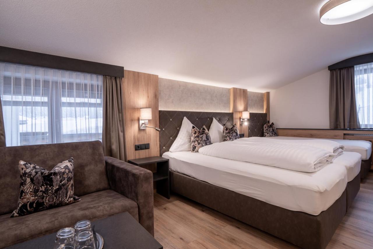 Alphotel Garni Salner Ischgl Esterno foto