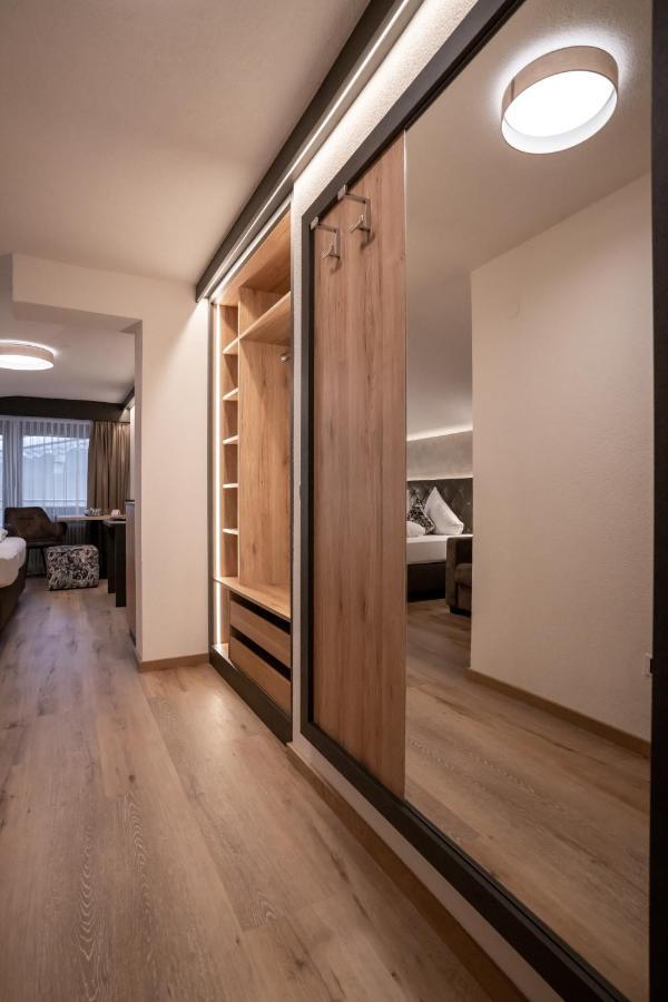 Alphotel Garni Salner Ischgl Esterno foto