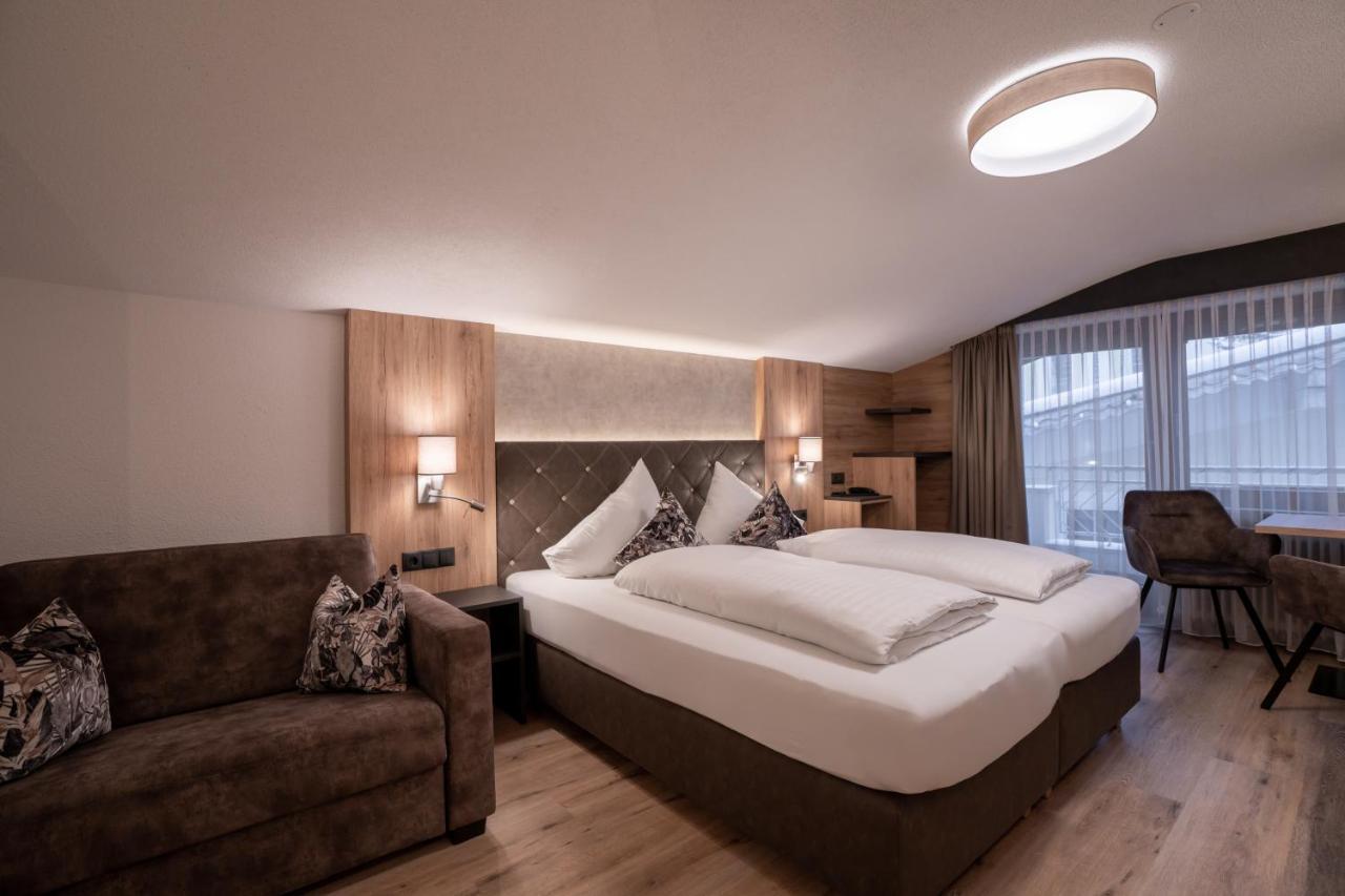 Alphotel Garni Salner Ischgl Esterno foto