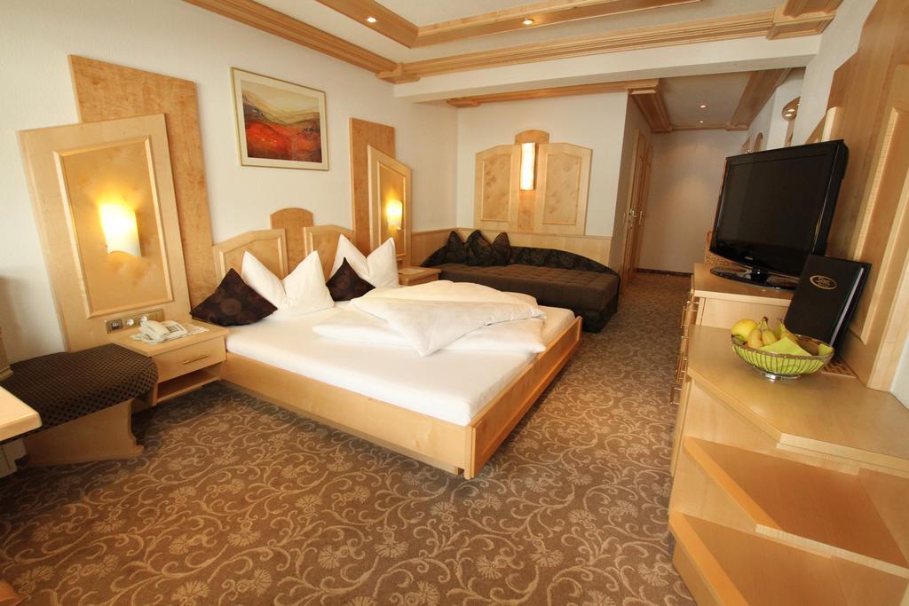 Alphotel Garni Salner Ischgl Esterno foto