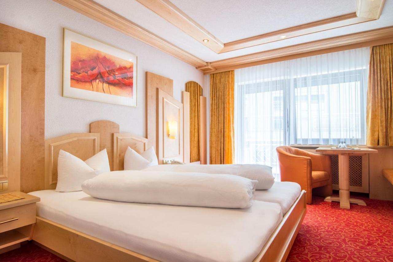 Alphotel Garni Salner Ischgl Esterno foto